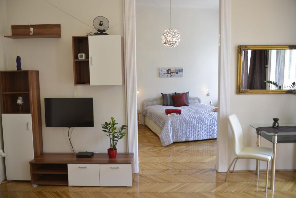 Peter'S Home Budapest Room photo