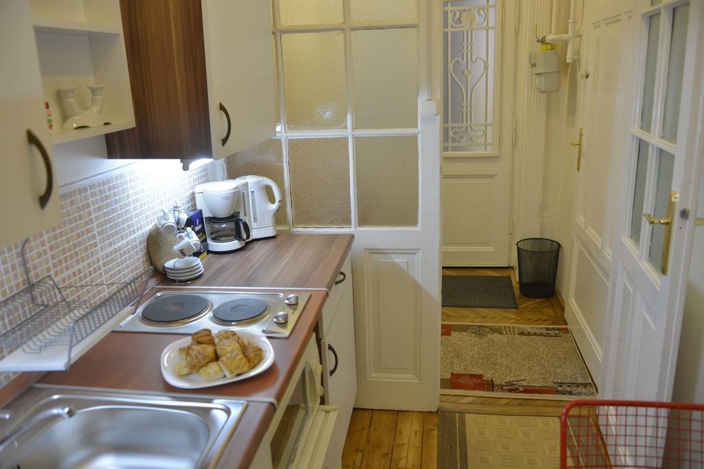Peter'S Home Budapest Room photo