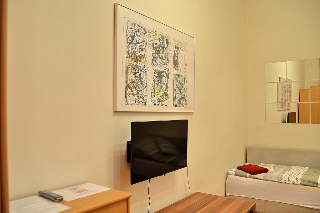 Peter'S Home Budapest Room photo